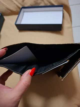 Portafoglio simil coccodrillo pelle