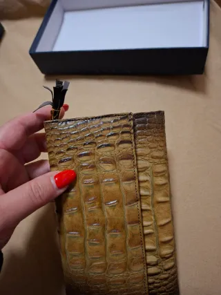 Portafoglio simil coccodrillo pelle