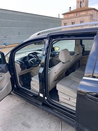 Ford Grand C-MAX 2010