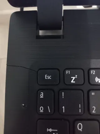 Acer Aspire A315-51 - i3-7100|8GB RAM | 256GB NVMe