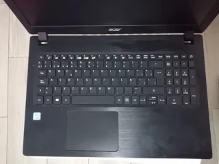 Acer Aspire A315-51 - i3-7100|8GB RAM | 256GB NVMe