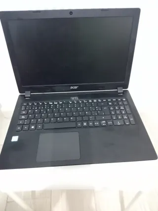 Acer Aspire A315-51 - i3-7100|8GB RAM | 256GB NVMe