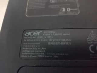 Acer Aspire A315-51 - i3-7100|8GB RAM | 256GB NVMe