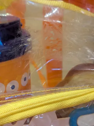 Set de verduras y frutas para cortar.