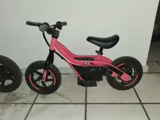 Bicicleta eléctrica infantil