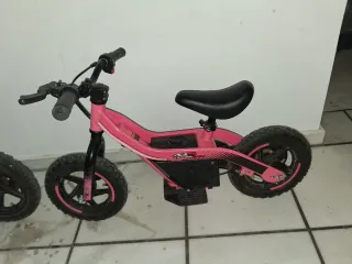 Bicicleta eléctrica infantil