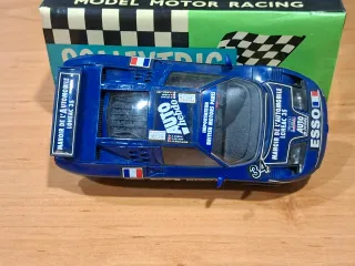 SCALEXTRIC BUGATTI EB110