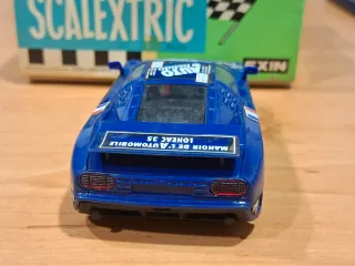 SCALEXTRIC BUGATTI EB110