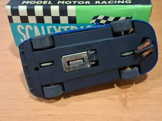 SCALEXTRIC BUGATTI EB110