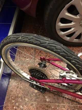 Bicicleta niña 20 con cesta