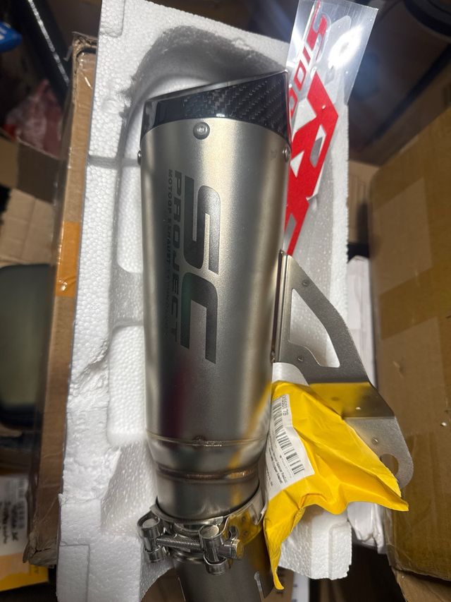 Escape SC-Project Moto GP diâmetro 7cm