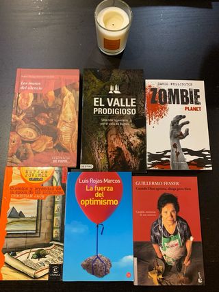 Un pack de libros. Mira más en mi perfil!