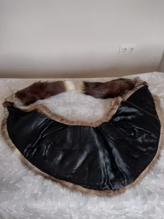 Estola capa de pelo marrón y gris