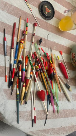 Plumas de pesca variadas