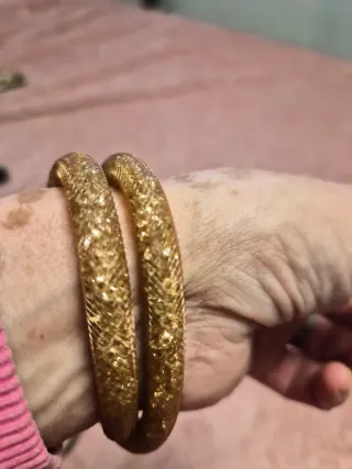 Pulseras Swarovski Doradas .