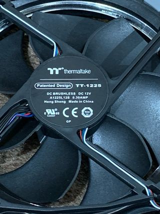 Ventiladores RGB Thermaltake Ring 12 / 120mm