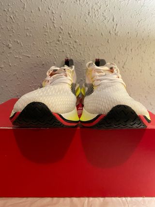 Zapatillas Kiprun KD900x con placa de carbono.