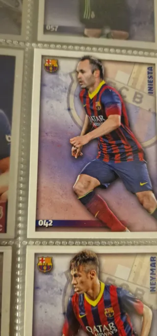 Cromos de fútbol  de xavi , iniesta