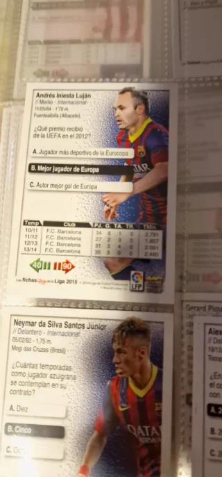 Cromos de fútbol  de xavi , iniesta