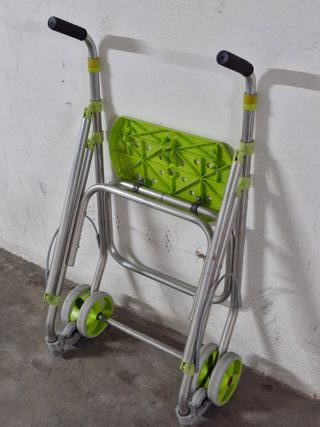 Andador ligero de aluminio con asiento