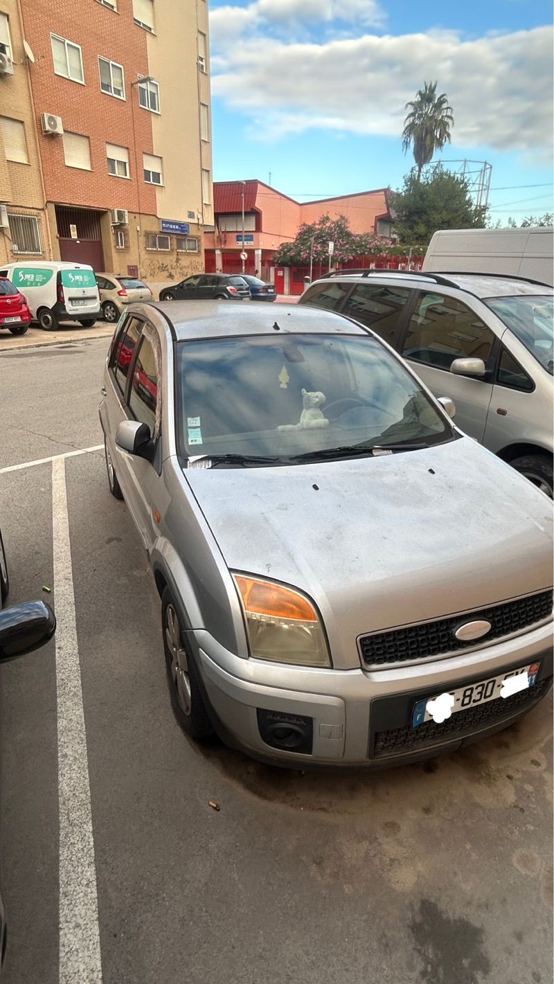 Ford Fusion 2006 - foto 1