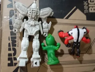 Lote de figuras de acción