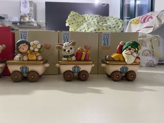 Set vagoni e locomotiva  Thun Babbo Natale