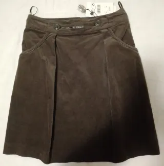 Shorts negros T. 38,falda marrón t.36 Tintoretto