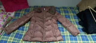 Plumifero Mujer Marrón con Capucha