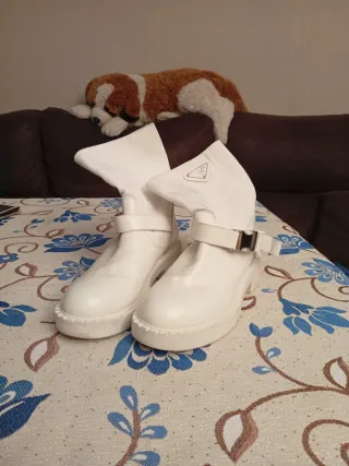 Stivali Bianchi Prada Milano