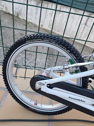 Bicicleta infantil Woom 3 gialla, quasi nuova