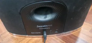 Bowers & Wilkins Zeppelin Mini