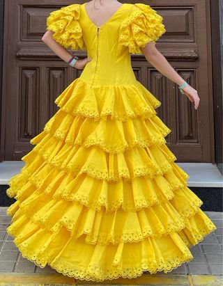 Traje de flamenca amarillo talla 36