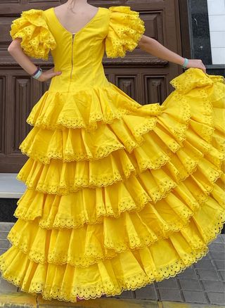 Traje de flamenca amarillo talla 36