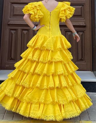 Traje de flamenca amarillo talla 36