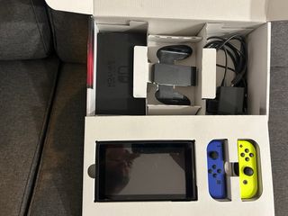 Nintendo Switch Azul y Naranja