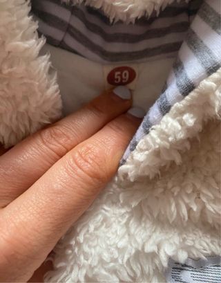 Buzo polar de bebé con capucha