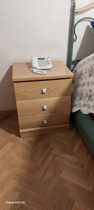 2 Mesitas de noche madera