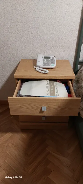 2 Mesitas de noche madera