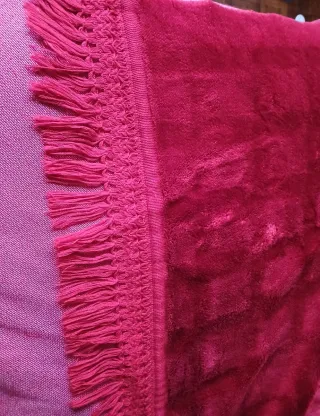 Dos Colchas rojas peluche 2,50x1,80