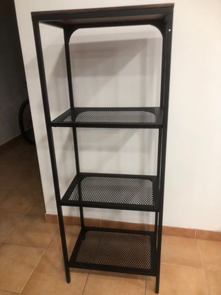 Estantería Metálica y Madera