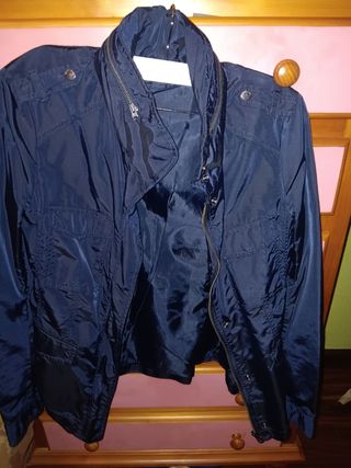 Chubasquero Benetton Talla 42