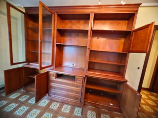 Mueble de salón de madera