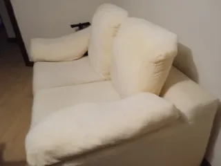 Sofá de 2 plazas beige y multicolor