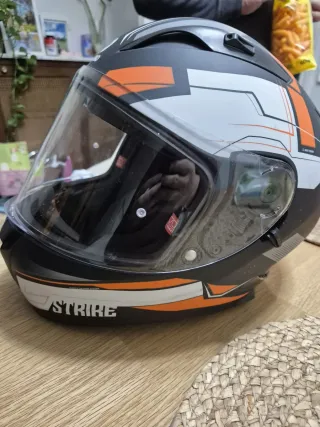 Casco de moto integral Strike
