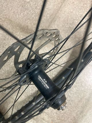 Rueda 26" Mavic 223 disc con buje Cannondale Omega