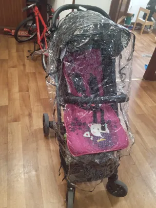 Silla de paseo negra con capota gris nueva