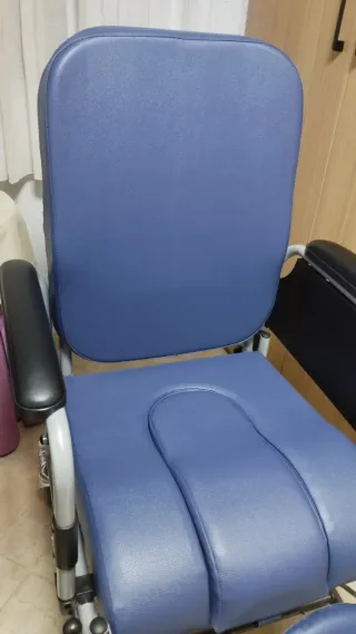 Silla de ruedas de casa (ortopédica)