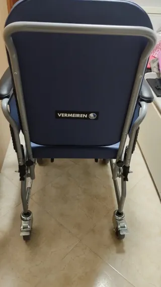 Silla de ruedas de casa (ortopédica)