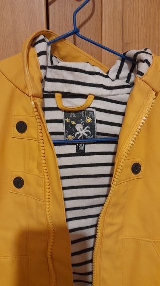 Chubasquero Batela bebé 18 meses